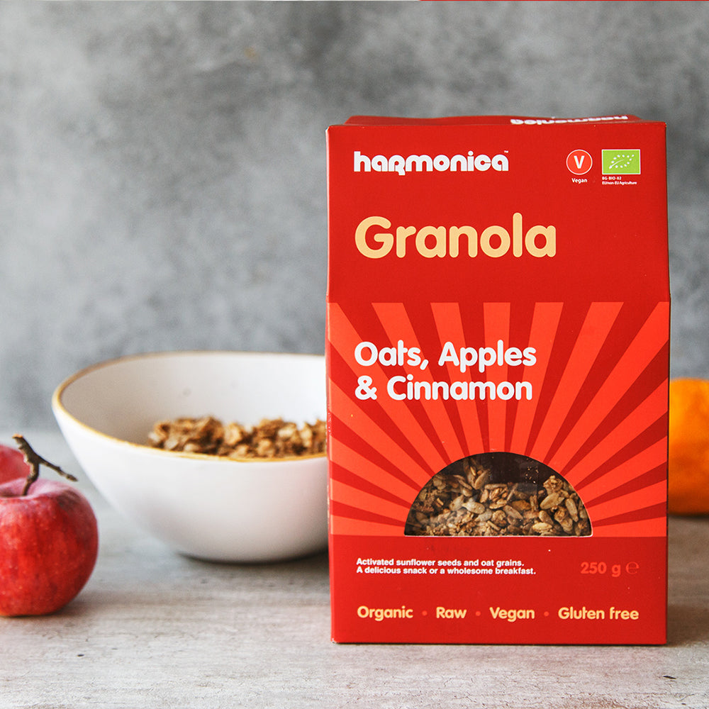 Granola With Oats Apples And Cinnamon 250g