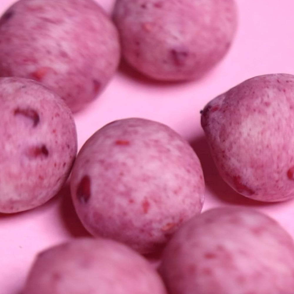 White Choco Balls With Freeze Dried Raspberry 50g